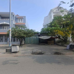 Cho thuê kho gần chợ Phú Thuận 7x18 hướng Nam