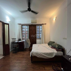 cho thuê căn hộ 1 PN 1 PK phong cách Pháp Cổ