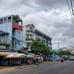 Phòng Lầu 3- 18m2- MT Âu Dương Lân P3, Q8- Ngay cầu Chữ Y.