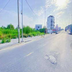 Cho thuê 1.850 m2 đất kế vòng xoay khu Hồng Phát tiện kinh doanh