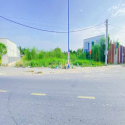 Cho thuê 1.850 m2 đất kế vòng xoay khu Hồng Phát tiện kinh doanh