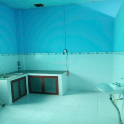 Cho Thuê Nhà Cấp 4. 2 Mặt Tiền. Có 2 PN . DT 210m2. Đường Đặng Văn Bi 