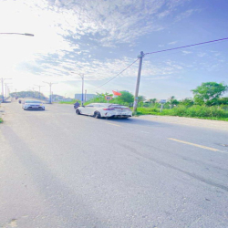 Cho thuê 1.850 m2 đất kế vòng xoay khu Hồng Phát tiện kinh doanh