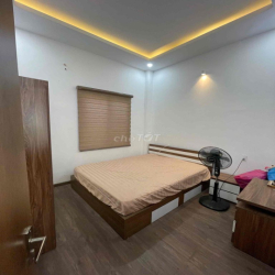 BIỆT THỰ VƯỜN ĐẸP - 8x20 - 4PN FULL NỘI THẤT - NGUYỄN DUY TRINH Q9