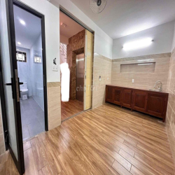 Cho thuê văn phòng, MB đường 10.5m Phan Đăng Lưu, Hải Châu, vị trí đep