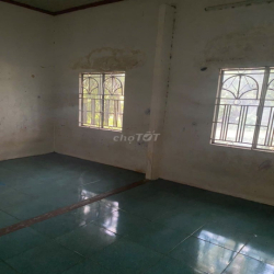 Nhà cho thuê, có thể buôn bán kinh doanh