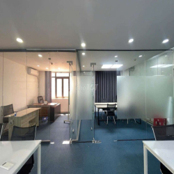 Văn phòng Quận 3 giá 30 triệu 95m2 full bàn ghế sẵn