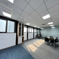 VĂN PHÒNG MẶT TIỀN PHAN XÍCH LONG-ĐẦY ĐỦ NỘI THẤT