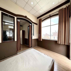 *** 1 CĂN PENTHOUSE VIEW ĐỈNH, 1PN-1PK-1WC