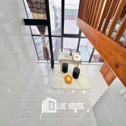 Cho Thuê Căn Hộ Duplex View Kính, Gác Cao 1m7 Gần Đại Học Công Thương.