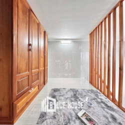 Cho Thuê Căn Hộ Duplex View Kính, Gác Cao 1m7 Gần Đại Học Công Thương.