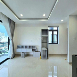 CHO THUÊ CHDV BAN CÔNG FULL NỘI THẤT GẦN NGAY CHUNG CƯ DREAM HOME