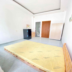 Phòng Studio ban công cửa sổ trời - Phan Chu Trinh BT