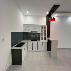 Cho thuê nhà nguyên căn KĐT Oasis, 3PN, 2WC, có nội thất, giá 6tr