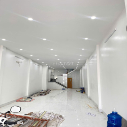 Mặt tiền Cách Mạng Tháng 8, Phường 7 , Quận Tân Bình.