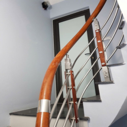 Cho thuê nhà, căn hộ khép kín 55m2 Định Công Thượng