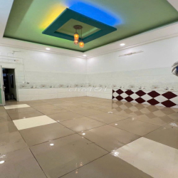 PHÒNG TRỆT RỘNG - TÁCH BẾP - CÓ SÂN THOÁNG MÁT - 45M2