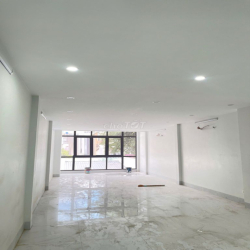 Mặt tiền Cách Mạng Tháng 8, Phường 7 , Quận Tân Bình.