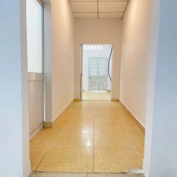 Thuê nhà Phú Nhuận đường Lê Văn Sỹ, 2PN, hẻm ba gác, giá 14tr TL