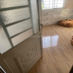 Sang Cả tiệm hoặc sang Mb nguyên căn(còn hđ +3 năm)