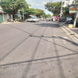Cho thuê nguyên căn phước long