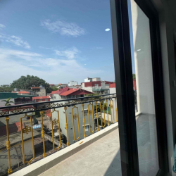 Hiếm! cho thuê căn 6x tại Hoàng Hoa Thám Ba Đình full nội thất bancol