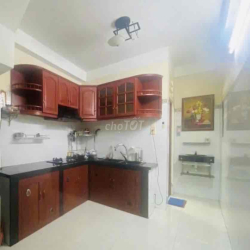 NHÀ MỚI, 1 TRỆT 2 LẦU SÂN THƯỢNG, 3P. NGỦ ở và làm việc OK