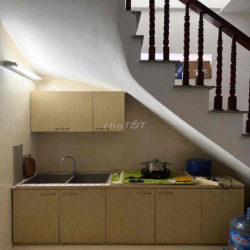 Phòng rộng vskk 30m2 4tr/ tháng
