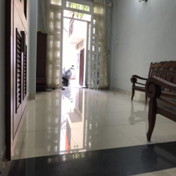 Cho thuê nhà nguyên căn và tầng trệt làm văn phòng quận phú nhuận