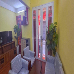 Nhà cho thuê Q1 - Nguyễn Trãi