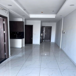 cho thuê nhanh nhà trống sẵn rèm view hồ bơi 