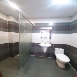 9pn 10wc hxh sư vạn hạnh, khu víp. dt. 4x18m 4 lầu 