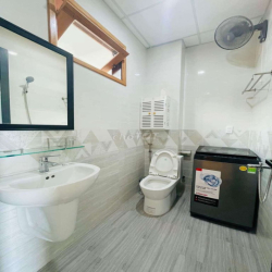 Căn hộ ban công Full nội thất, 107 Thanh Hóa, Hòa Xuân