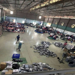 Cho thuê xưởng dt 3.300m2 giá 170tr Hiệp Thành Q12