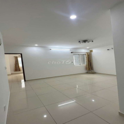 3 p.ngủ Phú Thạnh 90 m² nhà trống giá 9 tr- anh Lập KTS nhận ký gửi