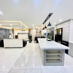 SIÊU PHẨM BIỆT THỰ 1073A CÁCH MẠNG THÁNG 8 - 5 TẦNG - DTSD 600m2 - THA