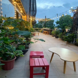 Cho thuê nhà mặt phố Thạch Bàn - Vừa ở vừa kinh doanh
