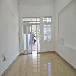 Cho Thuê Nhà Đồng Khởi Tân Lợi Sân Oto- Gần Hoàng Việt, Y Dược