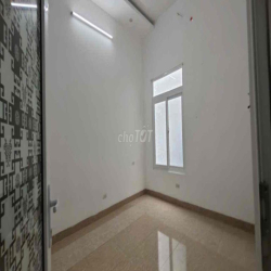 Cho Thuê Nhà Đồng Khởi Tân Lợi Sân Oto- Gần Hoàng Việt, Y Dược
