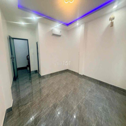 Cho Thuê Nhà Phố Liền Kề 1 Lửng 3Lầu ST 5PN.6WC Dương Quảng Hàm 19tr