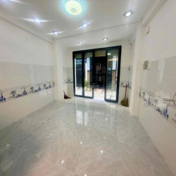 Cho Thuê Nhà Phố Liền Kề 1 Lửng 3Lầu ST 5PN.6WC Dương Quảng Hàm 19tr