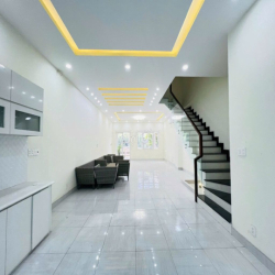 Nhà Phố Melosa Khang Điền - NT Cơ Bản - Tiện Làm VP Công Ty Và Ở Lại