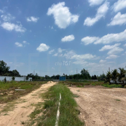 Mặt bằng 16.000 m² có mặt tiền giáp sông 2.000 tấn và lộ Container
