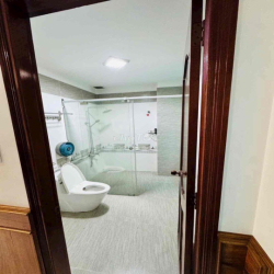 CHDV ban công full nội thất. Quang Trung