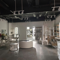 NGUYÊN CĂN NGAY CMT8 10M X 20M HẦM TRỆT 2 LẦU TRỐNG 