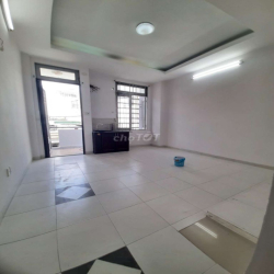 7pn 7wc nhà mới sơn hxh a75 Bạch đằng, p2, khu sân bay