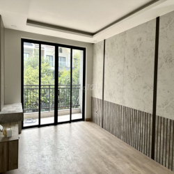 🛑Khui thùng biệt thự vườn 212m2 với 4PN, Đông Nam, Thang Máy, Mới Tinh