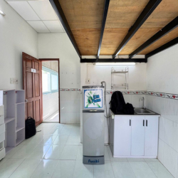 Duplex cửa sổ trời, thoáng mát ngay cầu Nguyễn Văn Cừ, chữ Y, Q8