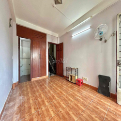 🔥CHO THUÊ BAN CÔNG HẠT DẺ NGAY BẠCH ĐẰNG SÂN BAY