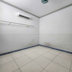 NHÀ 1 TRỆT 1 LẦU 4 PHÒNG NGỦ CÓ PHÒNG NGỦ TRỆT